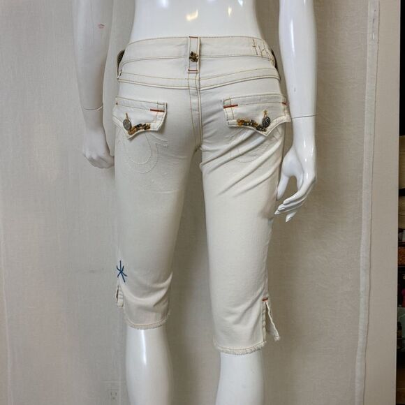 True Religion Jean Size 2 Embroidered Tan Bermuda Shorts - Picture 6 of 13